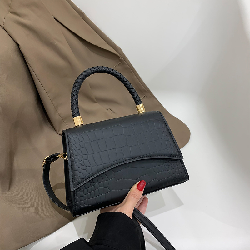 Luxury Bags Outlet - Solid Color Pu Leather Shoulder Bag