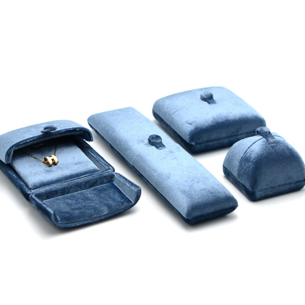 Double Opening Blue Velvet Jew – обзор и цена Luxury Bags List