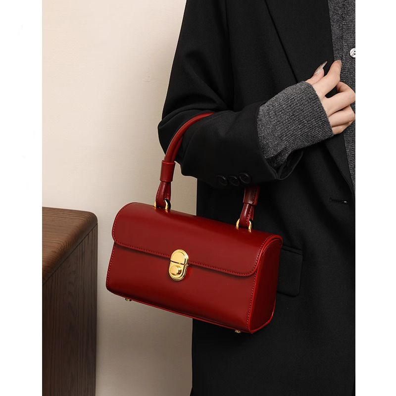 Luxury Bridal Red Wedding Bag  – обзор и цена Luxury Bags Without Logo