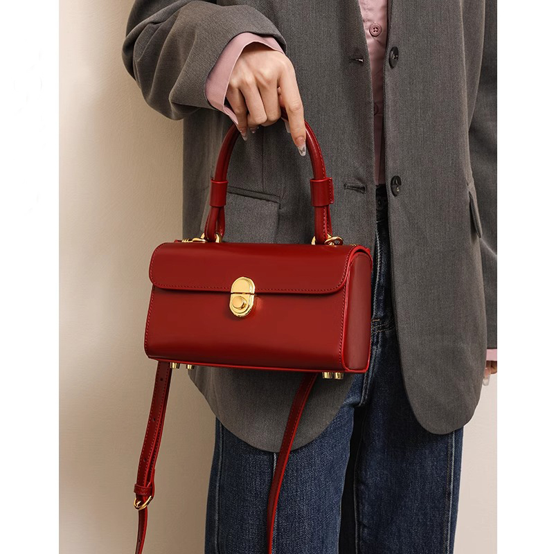 Luxury Bridal Red Wedding Bag  – обзор и цена Luxury Bags Without Logo